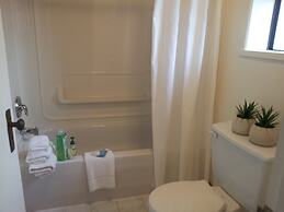 Campbell River Lodge by Riverside