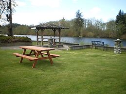 Campbell River Lodge by Riverside