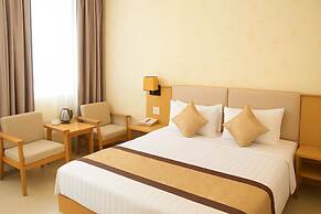 S79 Happy Hotel 2
