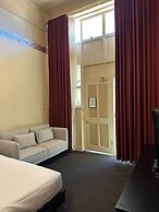 The Macquarie Hotel