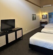 The Macquarie Hotel