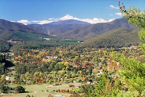 Discovery Parks - Bright