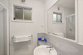 Discovery Parks - Bright