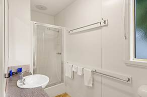 Discovery Parks - Bright