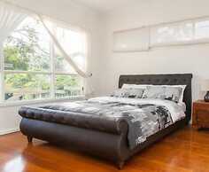 Eltham Retreat