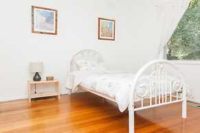 Eltham Retreat