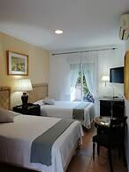 Hostal Alhaja Playa