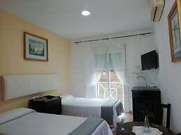 Hostal Alhaja Playa