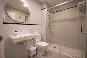 U-Hotel Dario Lugo