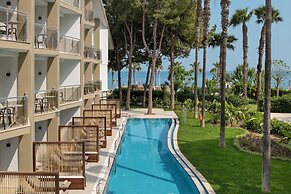 DOBEDAN WORLD PALACE