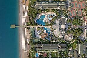 DOBEDAN WORLD PALACE