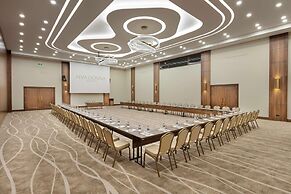 DOBEDAN WORLD PALACE