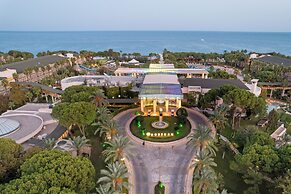 DOBEDAN WORLD PALACE