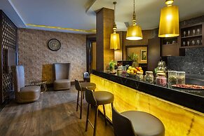 DOBEDAN WORLD PALACE