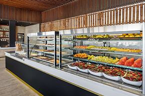 DOBEDAN WORLD PALACE