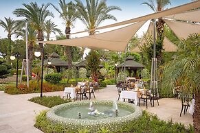 DOBEDAN WORLD PALACE