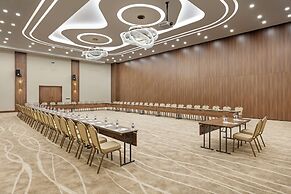 DOBEDAN WORLD PALACE