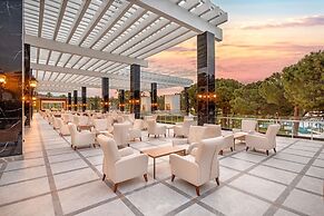 DOBEDAN WORLD PALACE