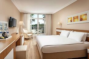 DOBEDAN WORLD PALACE