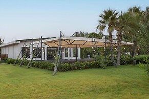 DOBEDAN WORLD PALACE