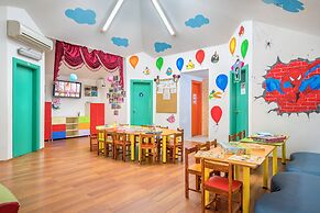 DOBEDAN WORLD PALACE