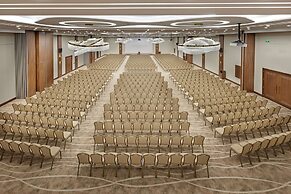 DOBEDAN WORLD PALACE