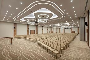 DOBEDAN WORLD PALACE