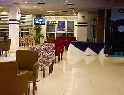 Seven Days Hotel