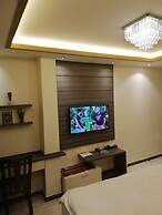 Seven Days Hotel