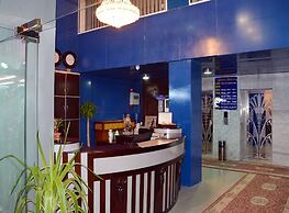 Seven Days Hotel