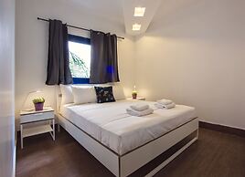 Shenkin Vilmar Apartments