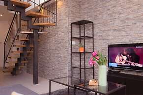 Shenkin Vilmar Apartments