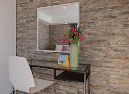 Shenkin Vilmar Apartments