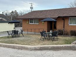Lake-Vu Motel