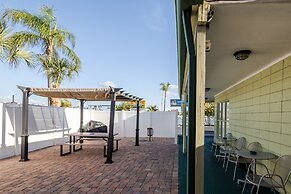 Sunshine Inn & Suites Venice, FL