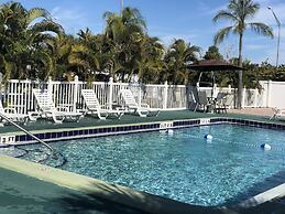 Sunshine Inn & Suites Venice, FL
