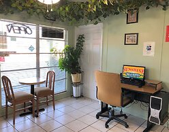 Sunshine Inn & Suites Venice, FL