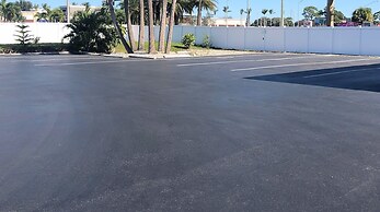 Sunshine Inn & Suites Venice, FL