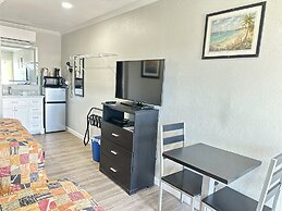 Sunshine Inn & Suites Venice, FL