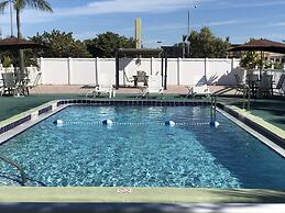 Sunshine Inn & Suites Venice, FL