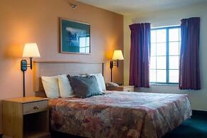 White Oak Inn & Suites