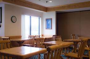 White Oak Inn & Suites