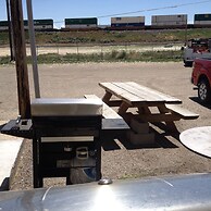 Rawlins Western Lodge