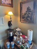 Rawlins Western Lodge