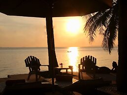 Sibaja Palms Sunset Beach Apartment