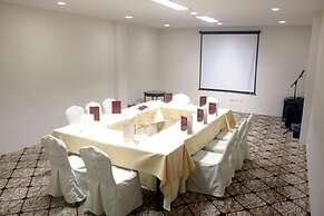 Subic Bay Travelers Hotel & Event Center