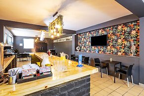 The N1 Hotel & Campsite Victoria Falls