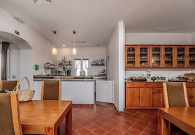 Monte do Giestal - Casas de Campo and Spa