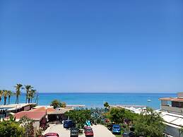 Anetis Beach Hotel