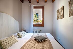 Design Palace Apartments